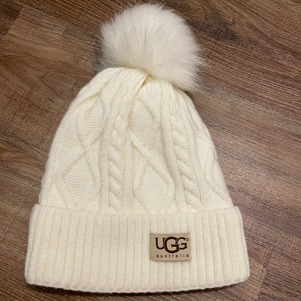 UGG Cable Knit Pom Beanie